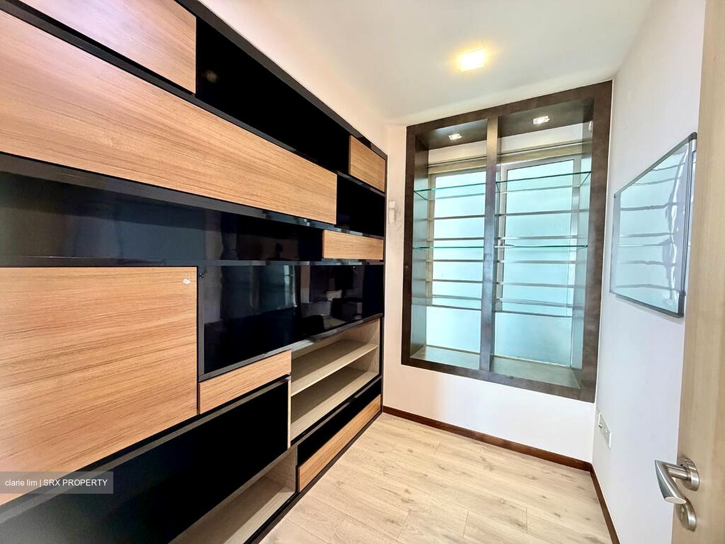 Caspian (D22), Condominium #566237261